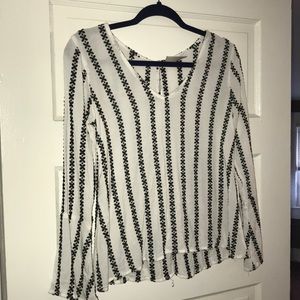 Lucy Love long sleeve top